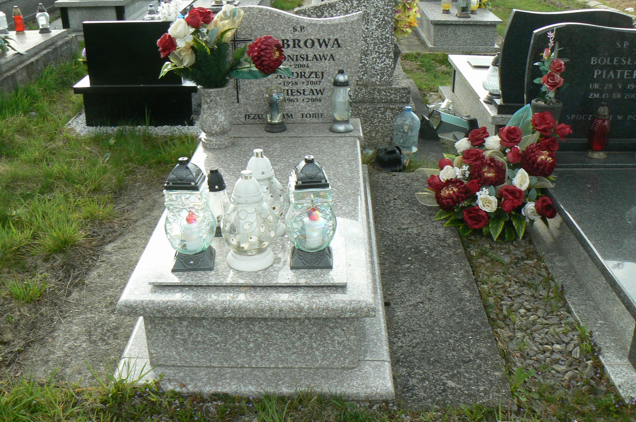 Grób Bronisława Dąbrowa