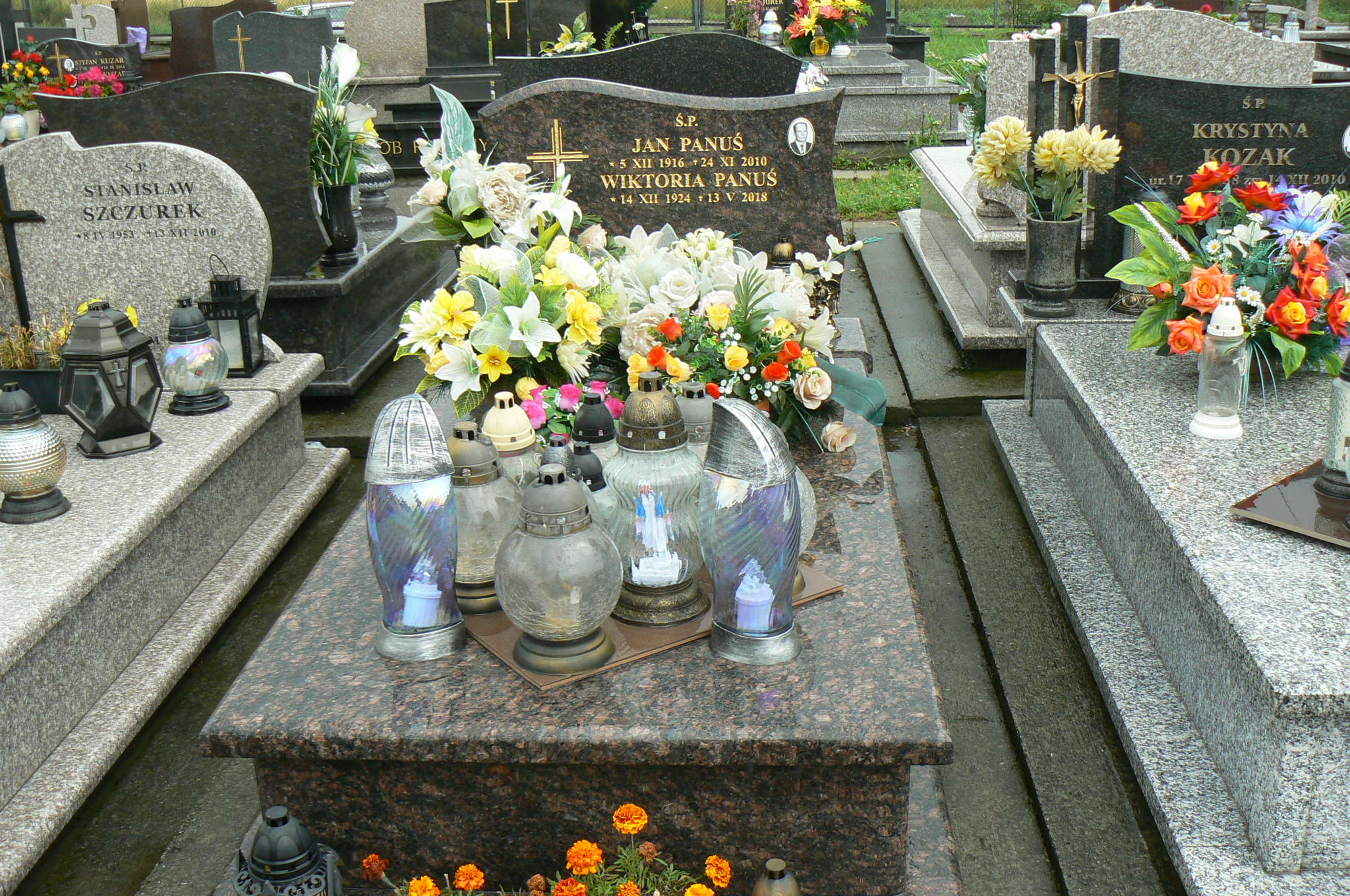 Grób Wiktoria Panuś