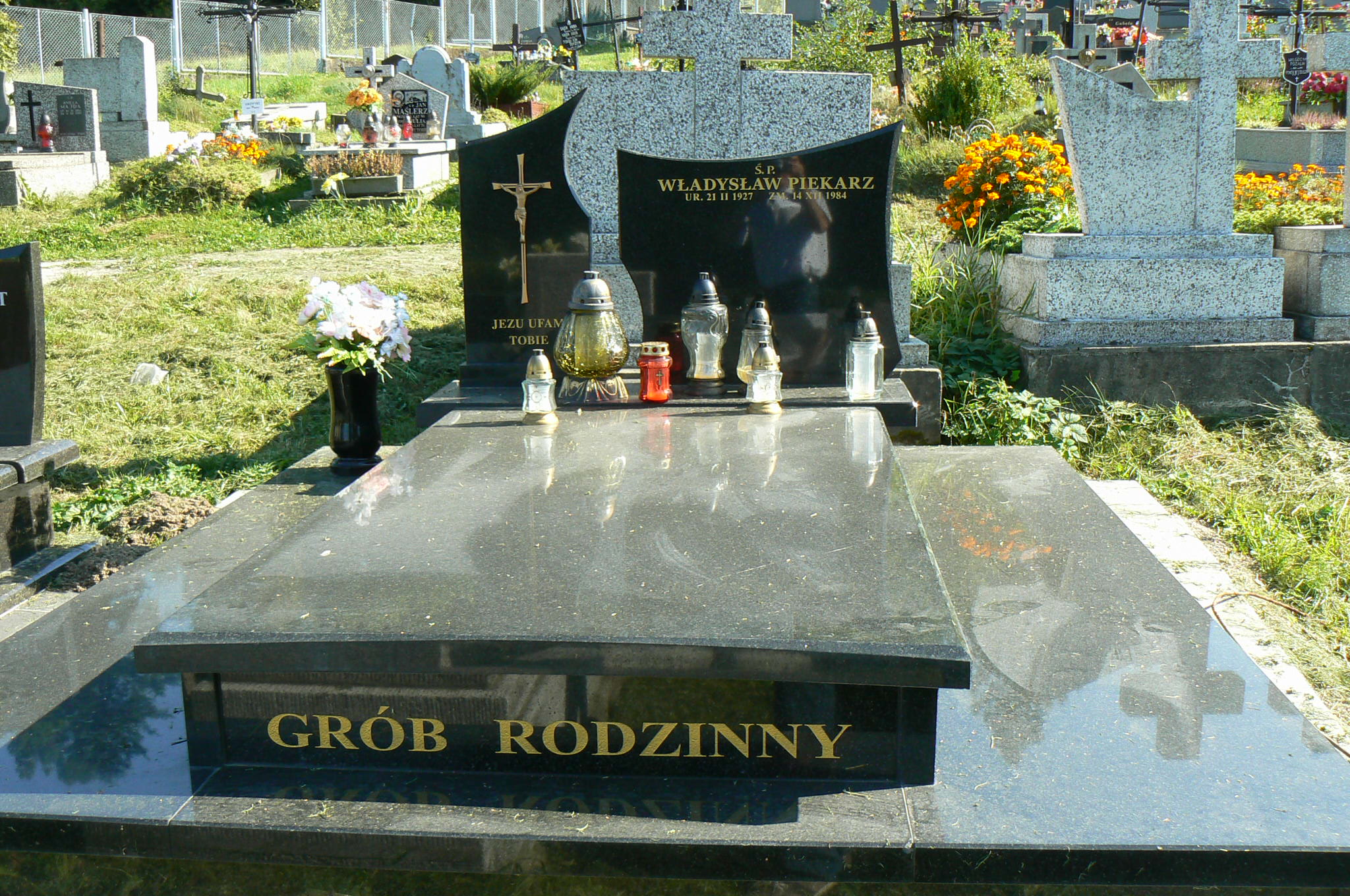 Grób Władysław Piekarz