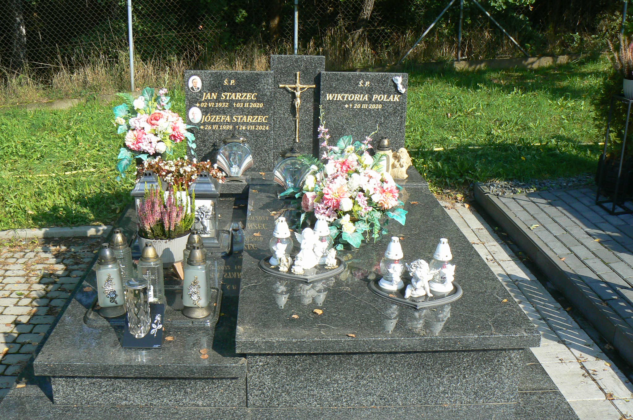 Wiktoria Polak 2020 Myślenice - Grobonet - Wyszukiwarka osób pochowanych