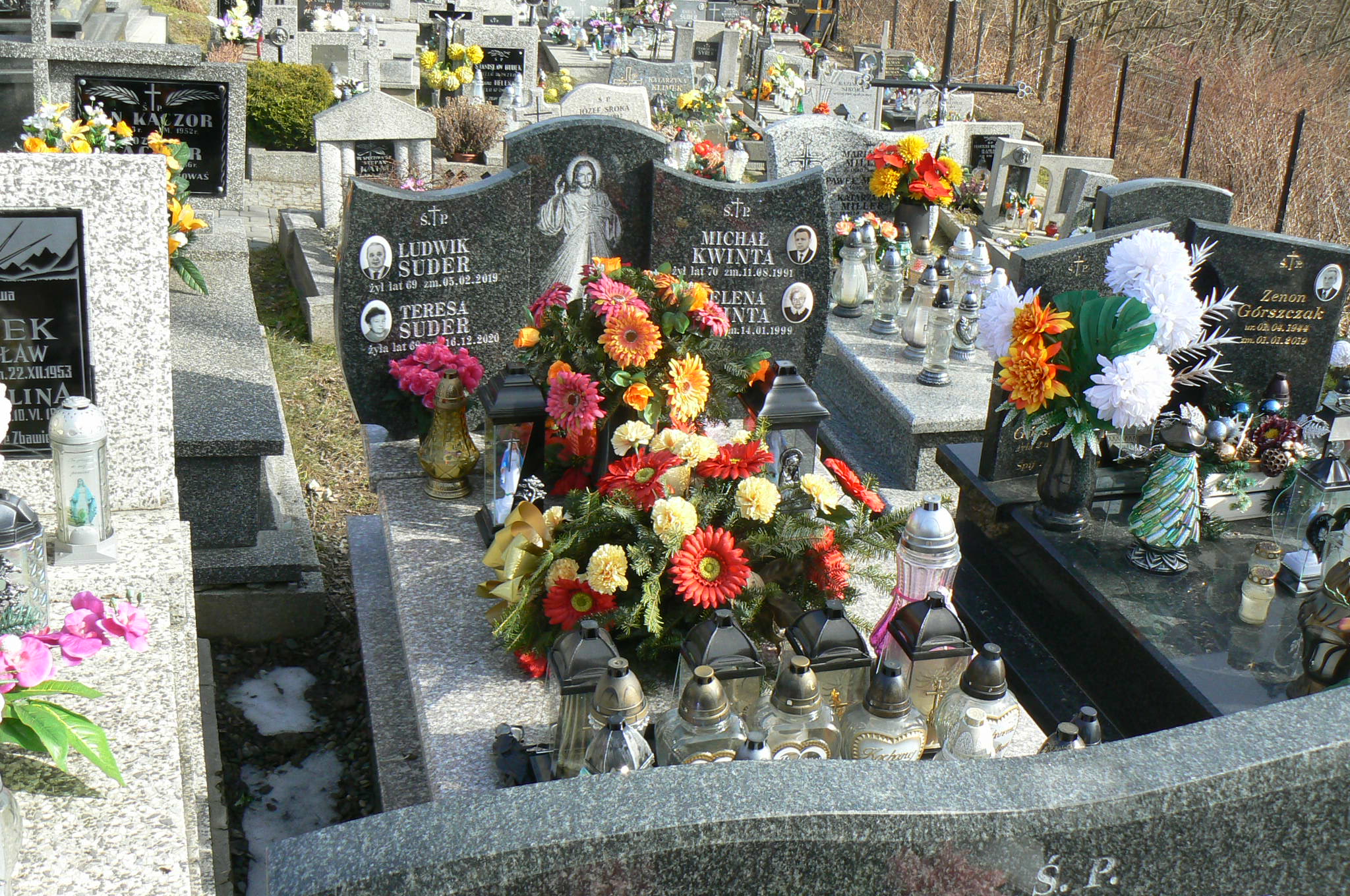 Teresa Suder 1951 Myślenice - Grobonet - Wyszukiwarka osób pochowanych